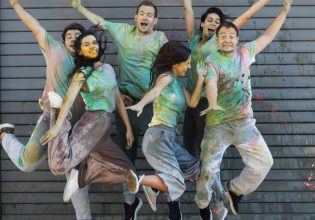 Η «Ειρήνη» του Αριστοφάνη στην παιδική σκηνή του θεάτρου Τέχνης