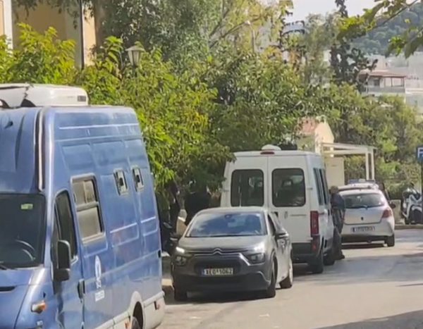 Σεπόλια: Προθεσμία να απολογηθεί τη Δευτέρα έλαβε η  μητέρα της 12χρονης – Τα στοιχεία που την «έκαψαν»