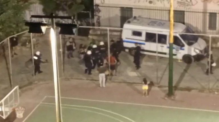 Εξάρχεια: Συνελήφθη ο πατέρας που ξυλοκοπήθηκε άγρια από αστυνομικούς