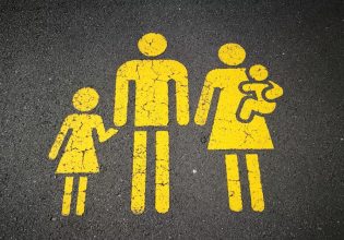 Αυξημένος ο κίνδυνος διπολικής διαταραχής για τα παιδιά από πολύ νέους ή πολύ μεγάλους γονείς, σύμφωνα με διεθνή έρευνα