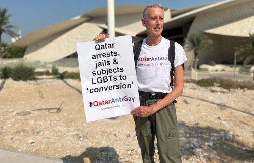Συνέλαβαν τον Peter Tatchell στο Κατάρ -Διαμαρτυρήθηκε για τα ΛΟΑΤΚΙ+ δικαιώματα