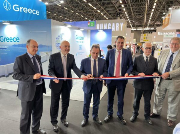 Γεωργαντάς από τη Διεθνή Έκθεση SIAL: «Επιβεβαιώνεται η εξαγωγική δυναμική των ελληνικών τροφίμων και ποτών»