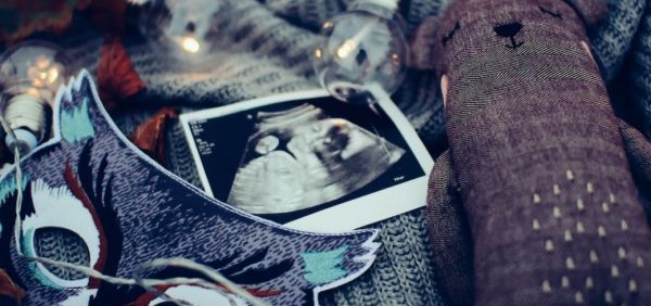 Προσπάθησα να κρατήσω μυστική την εγκυμοσύνη μου από τον αλγόριθμο