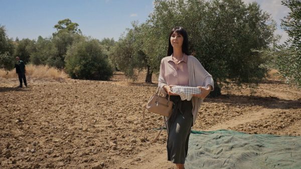 Γη της Ελιάς: Αποκαλύψεις και ξεκαθαρίσματα στο αποψινό επεισόδιο