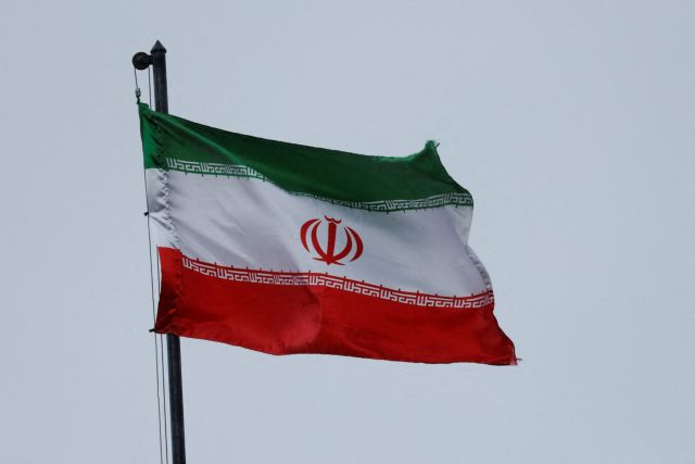 Ιράν: Πολύνεκρη επίθεση ενόπλων στο μαυσωλείο Σαχ Σεράγ - Συνελήφθησαν δύο από τους δράστες