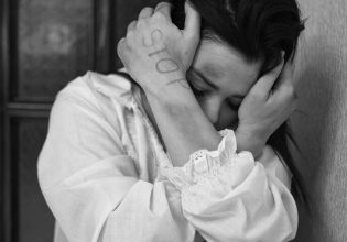 Νέα Ιωνία: Κρατούσε αλυσοδεμένη 38χρονη και τη βίαζε επί πέντε μέρες