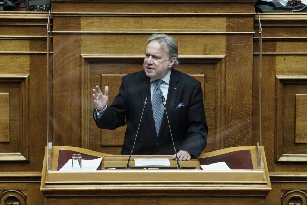 Κατρούγκαλος: Η Ελλάδα να διεθνοποιήσει το ζήτημα των 92 προσφύγων σε ΟΗΕ και ΕΕ