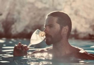 Σαν το καλό κρασί: Ο Γιώργος Καράβας έγινε 40 και η αξία του συνεχώς ανεβαίνει