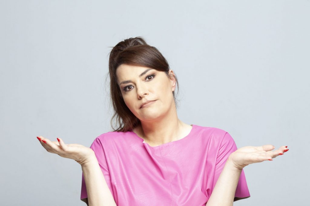 Κατερίνα Ζαρίφη στο in: Ο ρόλος της Μαίρης, θυμίζει την κλασική Ελληνίδα, που έχει την οικογένεια πάνω από τον εαυτό της