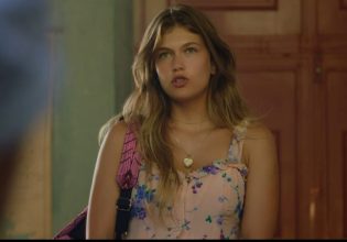 Κλέλια Ανδριολάτου: Ποια είναι η καλλονή «μούσα» του Χριστόφορου Παπακαλιάτη που μάγεψε το Twitter