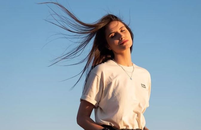 Μέλινα Κόντη: «Pole dancing δεν ήξερα, έμαθα για τη Γη της Ελιάς»