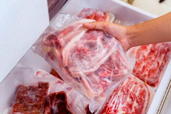 Έχετε αναρωτηθεί τι είναι το κόκκινο υγρό στο συσκευασμένο κρέας των σουπερμάρκετ;
