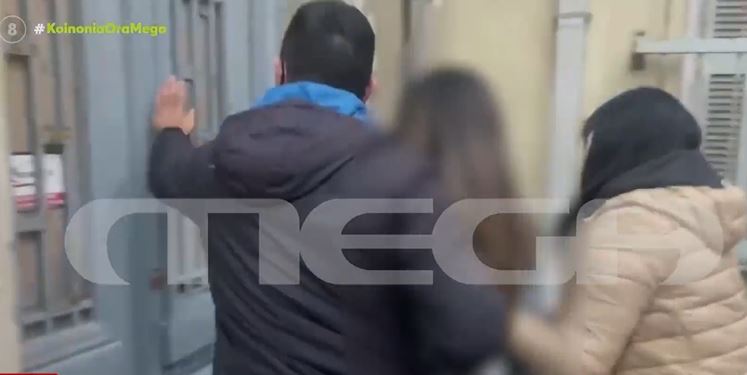 Επίθεση με καυστικό υγρό στην Κρήτη: «Κρυβόμουν γιατί φοβόμουν» είπε η 38χρονη στον εισαγγελέα