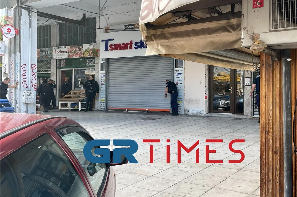 Ληστεία σε κατάστημα στη Θεσσαλονίκη – Ταμπουρωμένοι οι ληστές