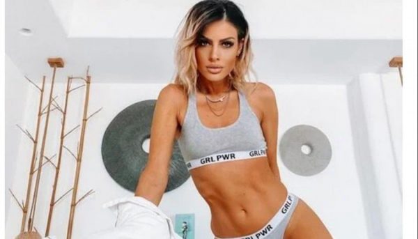 Νίκη Ηλιοπούλου: Αυτή είναι η κουκλάρα παίκτρια του Love Island που θέλει τον άνδρα… γορίλα