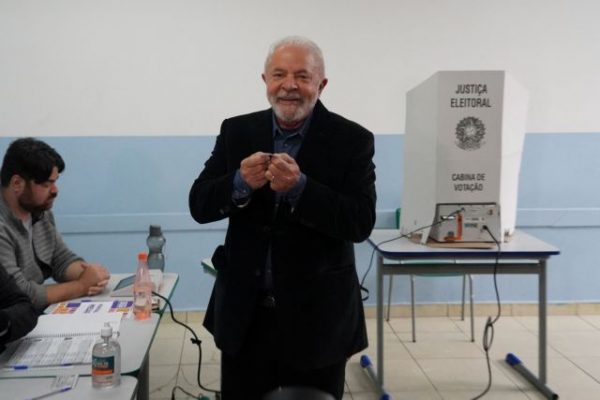 Βραζιλία: 51% δίνουν στον Λούλα τα πρώτα αποτελέσματα των προεδρικών εκλογών