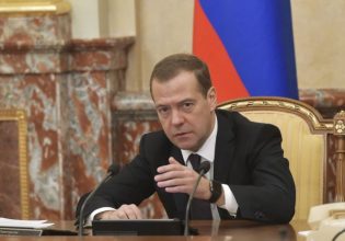 Ρωσία: Ο Ζελένσκι θέλει να… επισπεύσει τον Γ’ παγκόσμιο πόλεμο