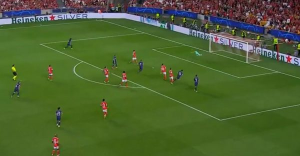 «Ζωγράφισε» ο Μέσι και 1-0 η Παρί στη Λισαβόνα