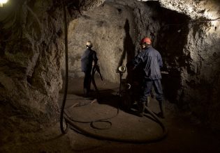 Στη Βουλή το εργατικό δυστύχημα στα μεταλλεία στη Φωκίδα – Το μακάβριο ρεκόρ για το 2022