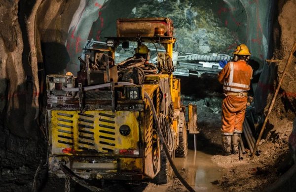 Τραγωδία στα μεταλλεία βωξίτη Φωκίδας: Νιόπαντρος και πατέρας ενός μικρού κοριτσιού ο άτυχος μηχανικός