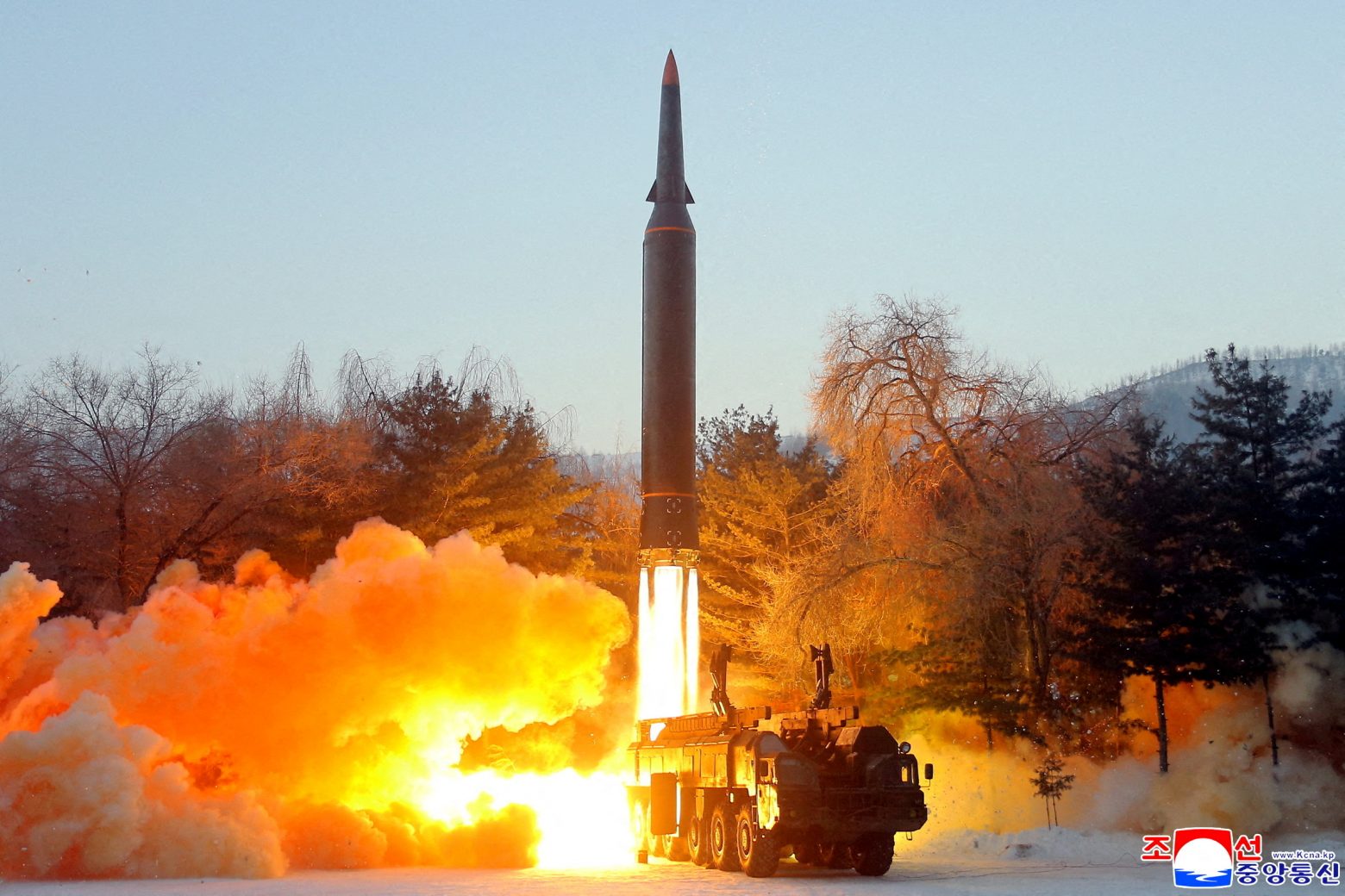 Βόρεια Κορέα: Εκτόξευσε δύο βαλλιστικούς πυραύλους - Επεσαν έξω από την ιαπωνική ΑΟΖ