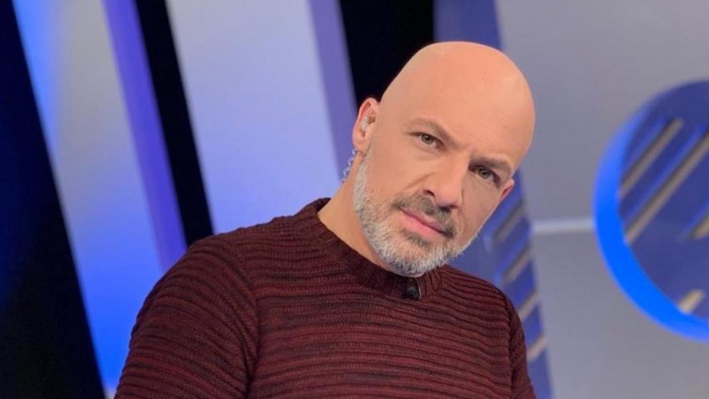 Νίκος Μουτσινάς: «Έχω κάνεις τρεις προσπάθειες για υιοθεσία, θα κάνω άλλη μία»