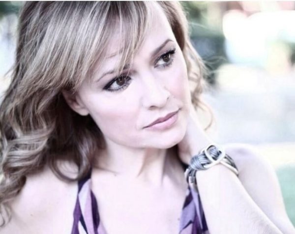 Νίκη Παλληκαράκη στο in: Έχουμε ευθύνη απέναντι στην αδυναμία των παιδιών μας