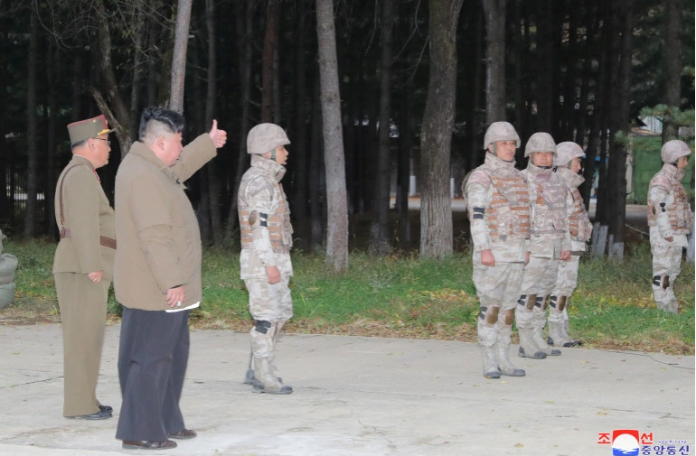 Β. Κορέα: Απειλεί με «συντριπτικά στρατιωτικά αντίμετρα» τη Ν. Κορέα - Κλιμακώνεται η ένταση