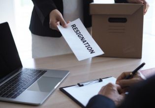 Παραιτήσεις από την εργασία: Είναι η νέα πανδημία που απειλεί χιλιάδες επιχειρήσεις;