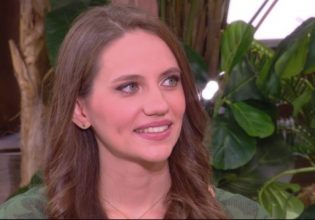 Φωτεινή Παπαθεοδώρου: Η ζωή στο Λονδίνο, το «Μαύρο Ρόδο» και το spoiler για τη μοναχή Ελισάβετ