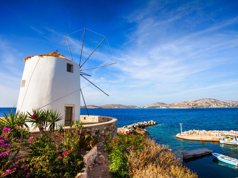 Conde Nast Traveller: Τρία νησιά των Κυκλάδων στα 20 καλύτερα της Ευρώπης