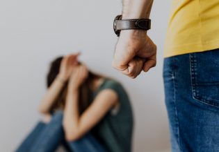 Θεσσαλονίκη: Κάθειρξη 19 ετών σε 40χρονο – Επιχείρησε να βιάσει και να σκοτώσει την πρώην σύντροφό του