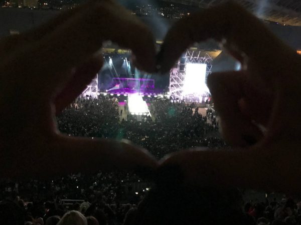 Κωνσταντίνος Αργυρός και 50 Cent αποθεώθηκαν από 50.000 θεατές – Όλα όσα συνέβησαν στην ιστορική συναυλία στο ΟΑΚΑ