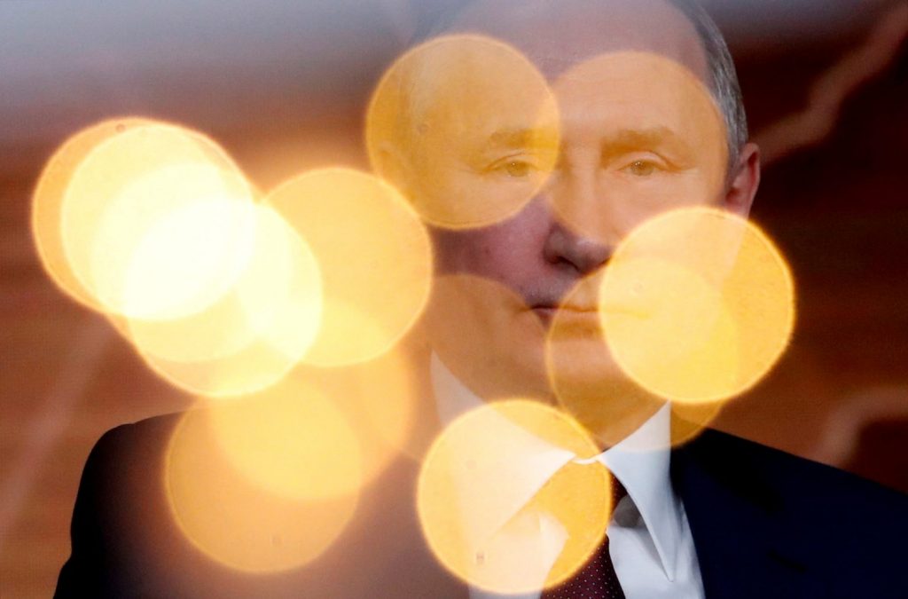 Μπόλτον: Οι ΗΠΑ μπορούν να δολοφονήσουν τον Πούτιν αν πατήσει το κουμπί