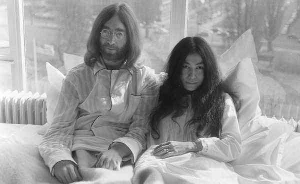 Μια ματιά μέσα στην τελευταία μέρα ζωής του Τζον Λένον