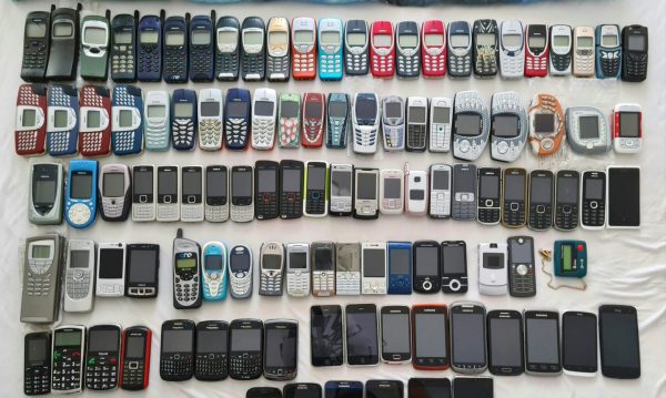 Ηλεκτρονικά απορρίμματα: Πάνω από 5 δισεκατομμύρια κινητά θα καταλήξουν φέτος στα σκουπίδια
