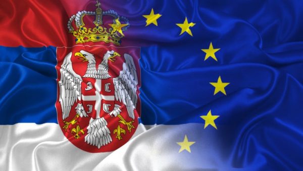«Κάτω από την βάση» έλαβε η Σερβία στην έκθεση της Κομισιόν για τη διεύρυνση