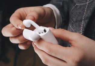 Μπορώ να χρησιμοποιήσω τα AirPods αν δεν έχω iPhone;