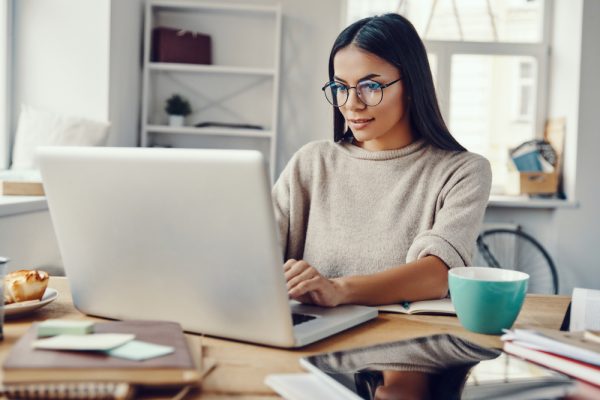 Laptop για το γραφείο: Πώς θα διαλέξετε επαγγελματικό φορητό υπολογιστή