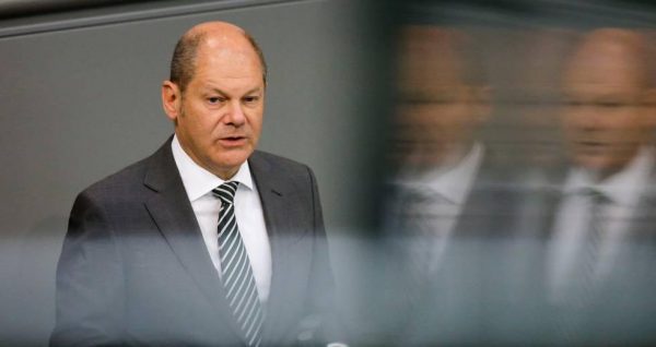 Γερμανία: Δυσαρεστημένοι οι πολίτες από τον Σολτς – Γυρνούν την πλάτη στους ηγέτες του SPD και του CDU