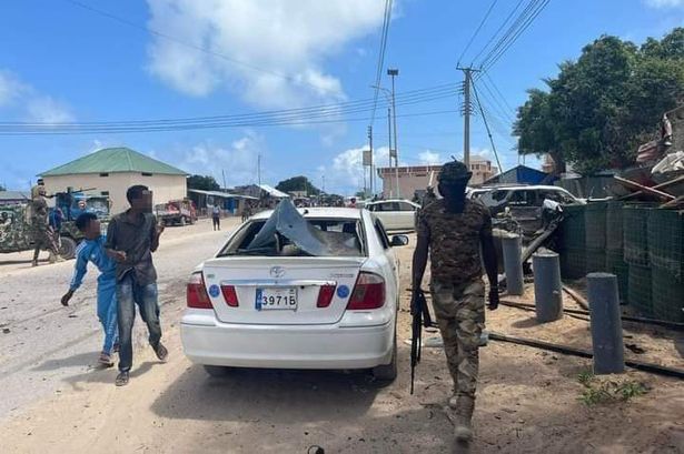 Σομαλία: Αυτοκίνητο παγιδευμένο με εκρηκτικά εισέβαλε σε ξενοδοχείο