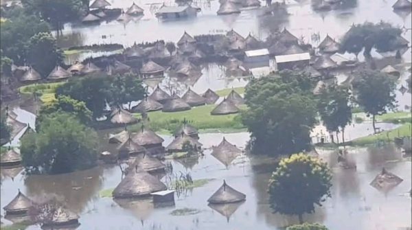 Νότιο Σουδάν: Ξεπερνούν τους 900.000 οι πλημμυροπαθείς – Τεράστιες καταστροφές