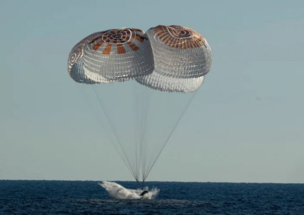 SpaceX: Επέστρεψαν οι 4 αστροναύτες από τον Διεθνή Διαστημικό Σταθμό (Δείτε βίντεο)