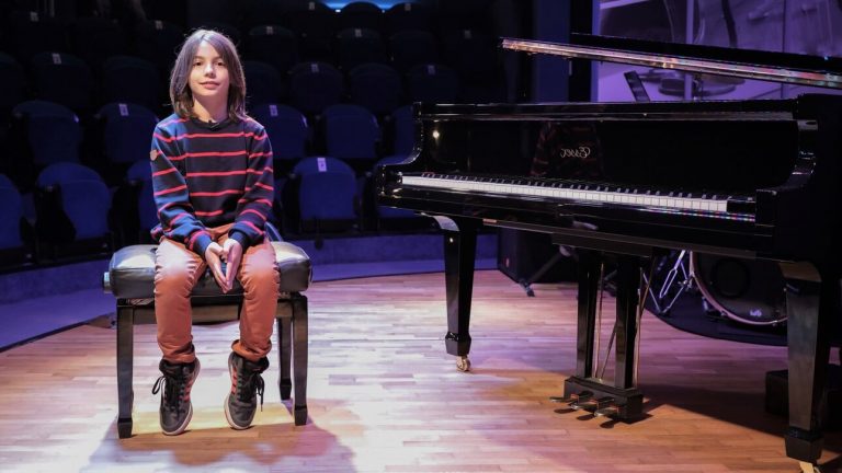 Στέλιος Κερασίδης: Ο 9χρονος Έλληνας «Μότσαρτ» που… τρέλανε το αεροδρόμιο της Ρώμης και έγινε viral