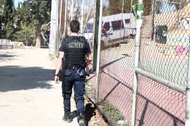 Λόφος του Στρέφη: Έντονη αντιπαράθεση Μπακογιάννη – Ηλιόπουλου για το εργοτάξιο