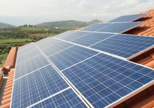 ΑΠΕ: Έλλειψη… στηριγμάτων φρενάρει τα φωτοβολταϊκά στην Ελλάδα