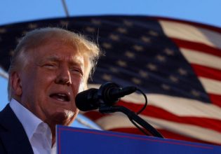 Ντοναλντ Τραμπ: Συνεργάτες τραμπούκιζαν αξιωματούχους των CDC για τις εκθέσεις τους σχετικά με τον κοροναϊό