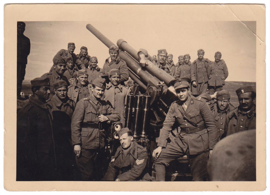 28η Οκτωβρίου: Ο παγετών εις τις πορείες αυτές ήτο ο μεγάλος μας εχθρός… Ανταπόκριση από το μέτωπο του 1940