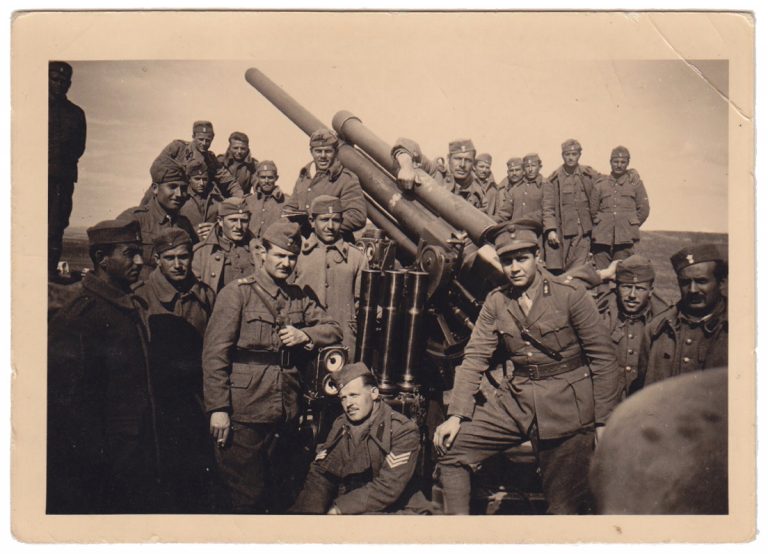 28η Οκτωβρίου: Ο παγετών εις τις πορείες αυτές ήτο ο μεγάλος μας εχθρός… Ανταπόκριση από το μέτωπο του 1940