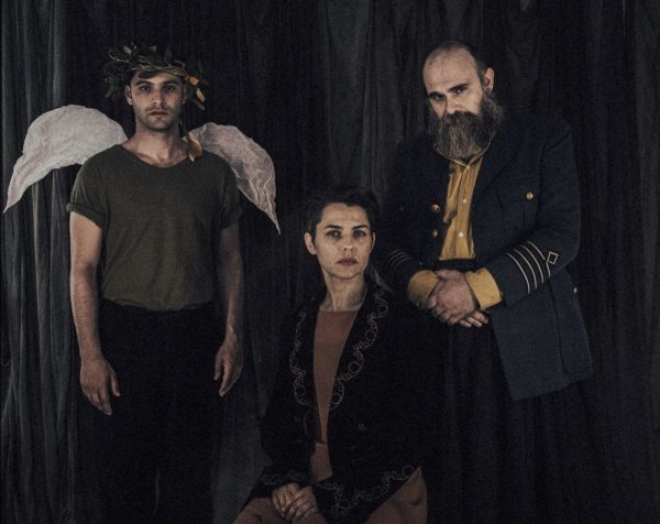 «Το Μαύρο Ταξίδι» των bijoux de kant στο Θέατρο Μπέλλος για πέντε παραστάσεις